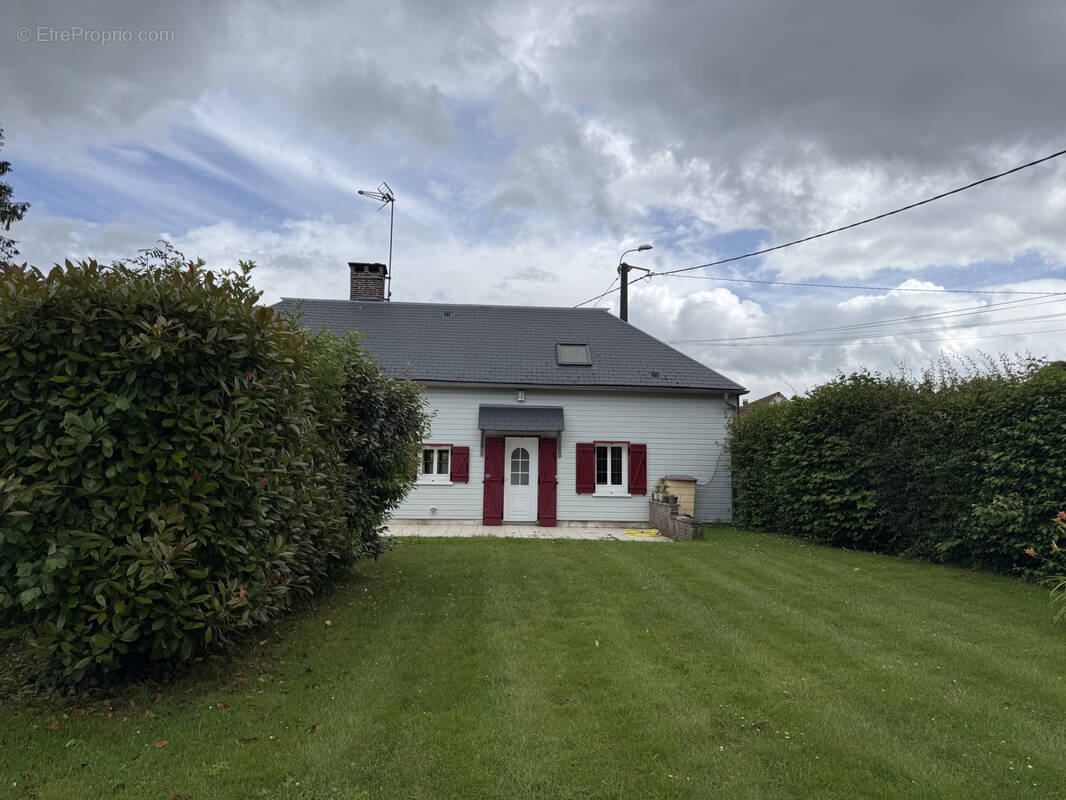 Maison à LIGNIERES-CHATELAIN