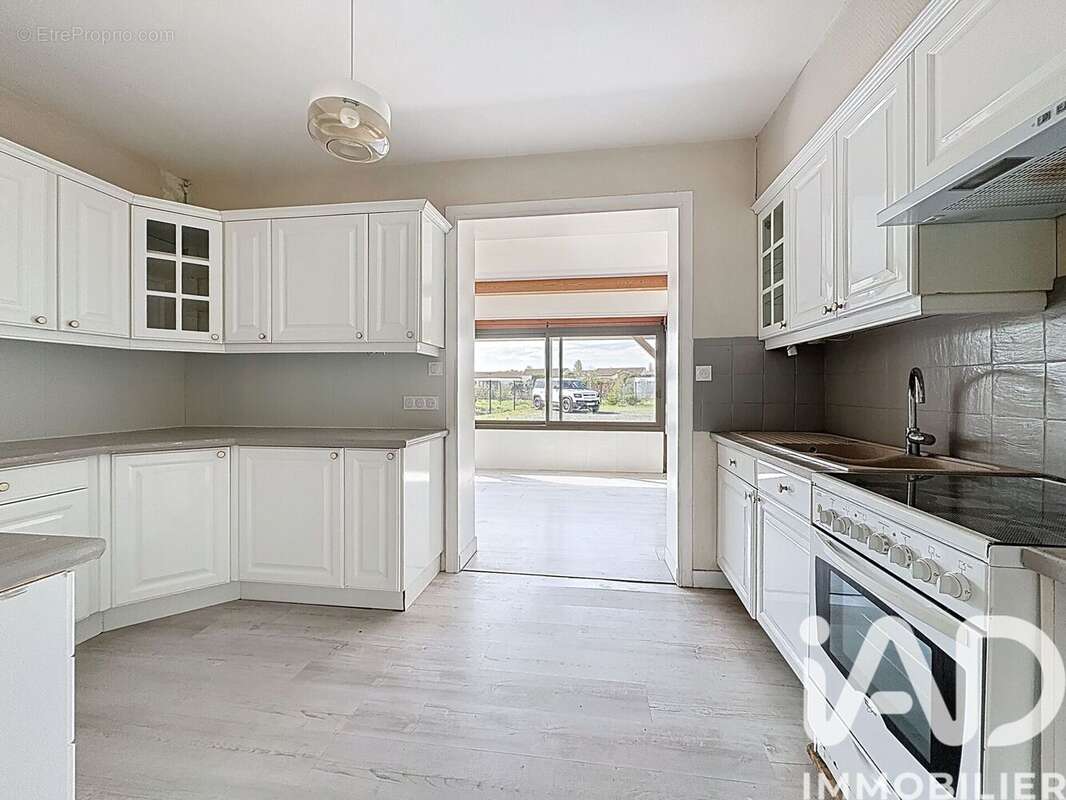 Photo 3 - Maison à CHARRON