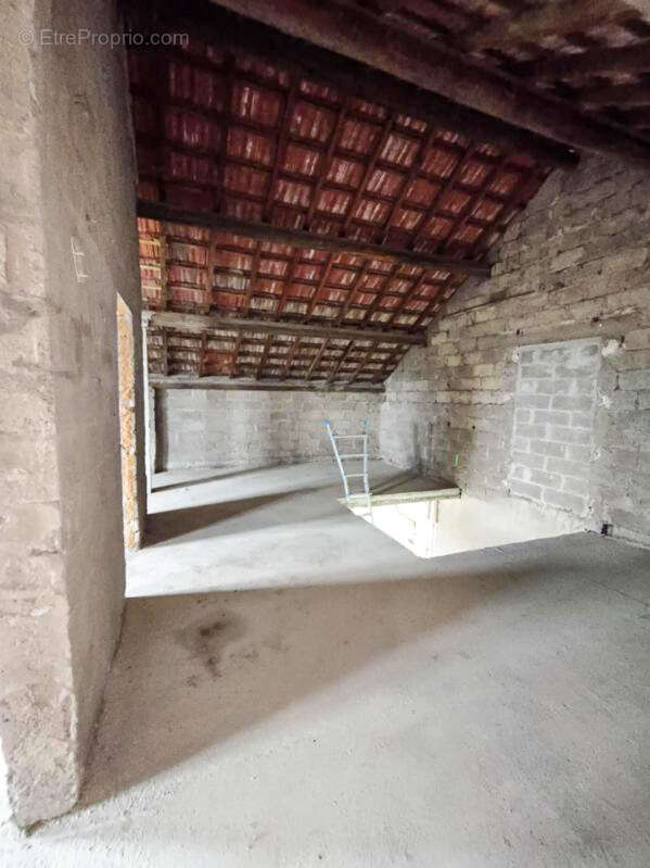 Maison à NEUVES-MAISONS