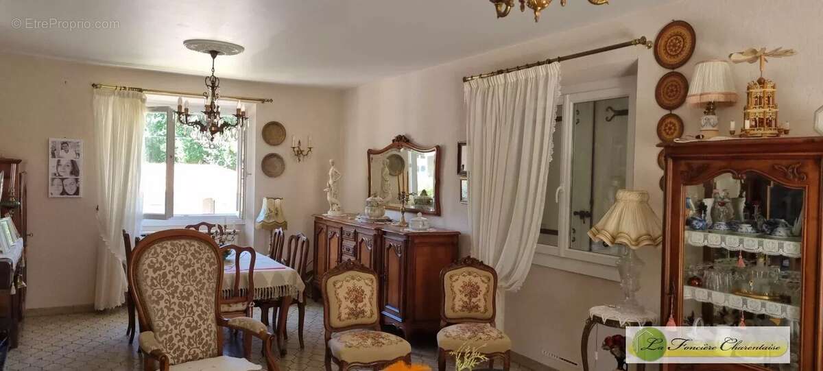 Maison 150 m² à Puymoyen  - photo 12