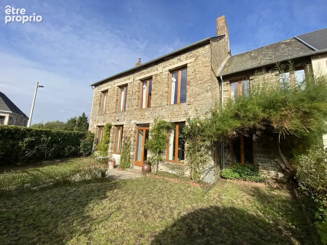 Photo Maison à Saint-Pierre-La-Vieille au prix de 226 500€