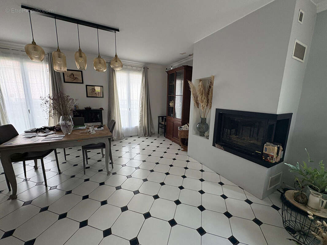 Maison à BEZONS