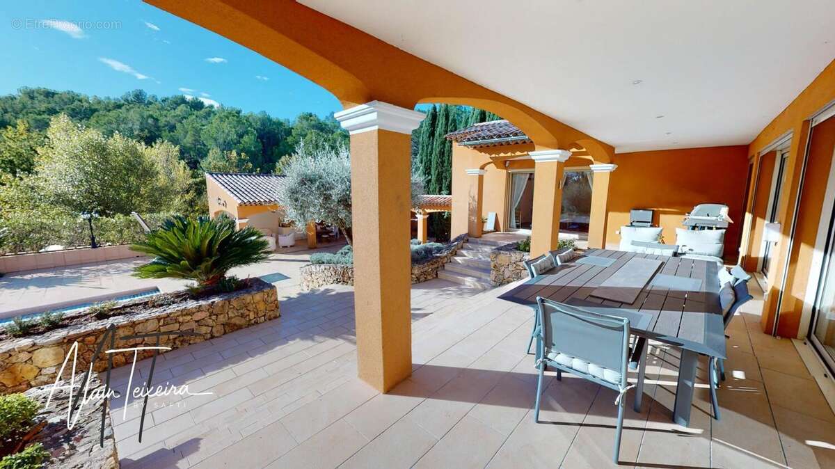 Photo 8 - Maison à LORGUES