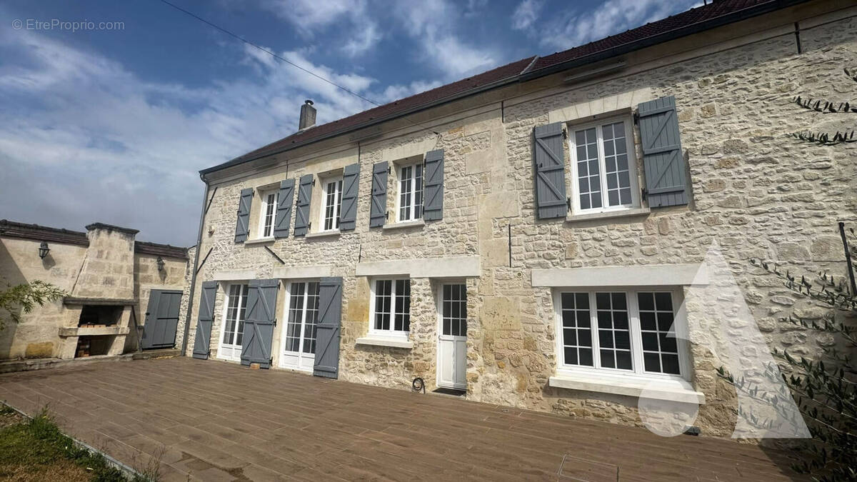 Maison à MORIENVAL