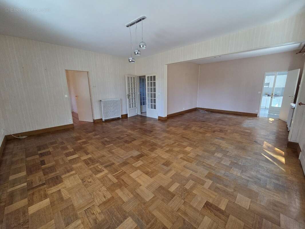 Maison à SAINT-BRICE