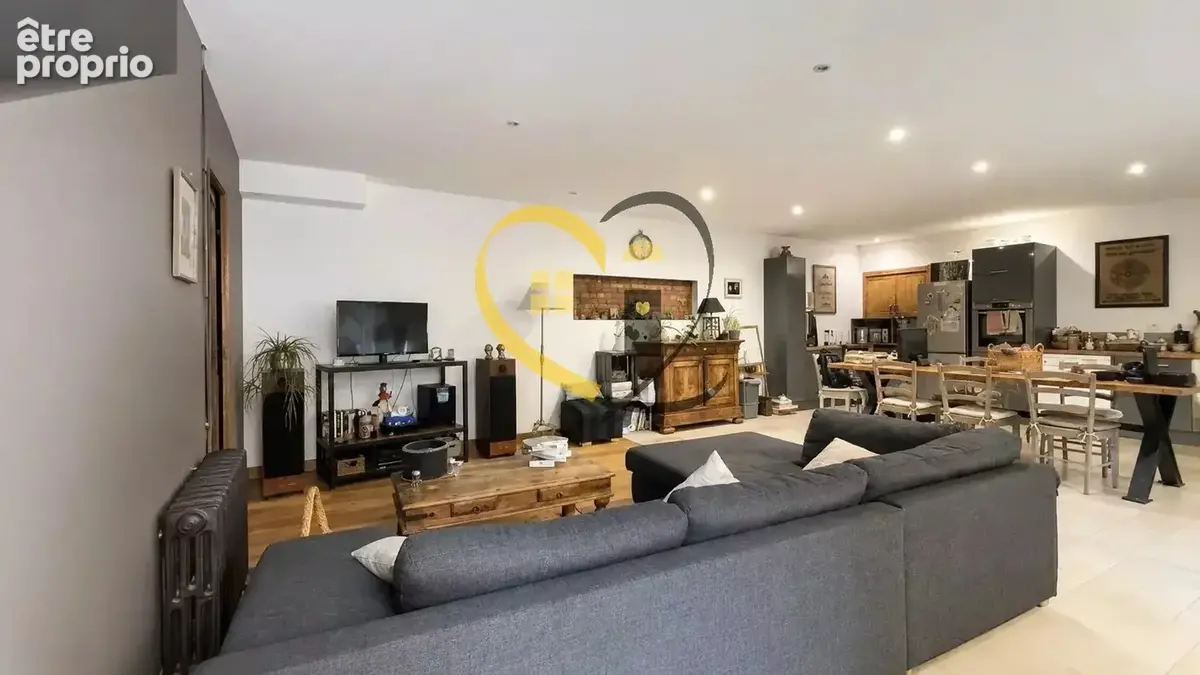 Photo Maison à Bourges au prix de 295 000€
