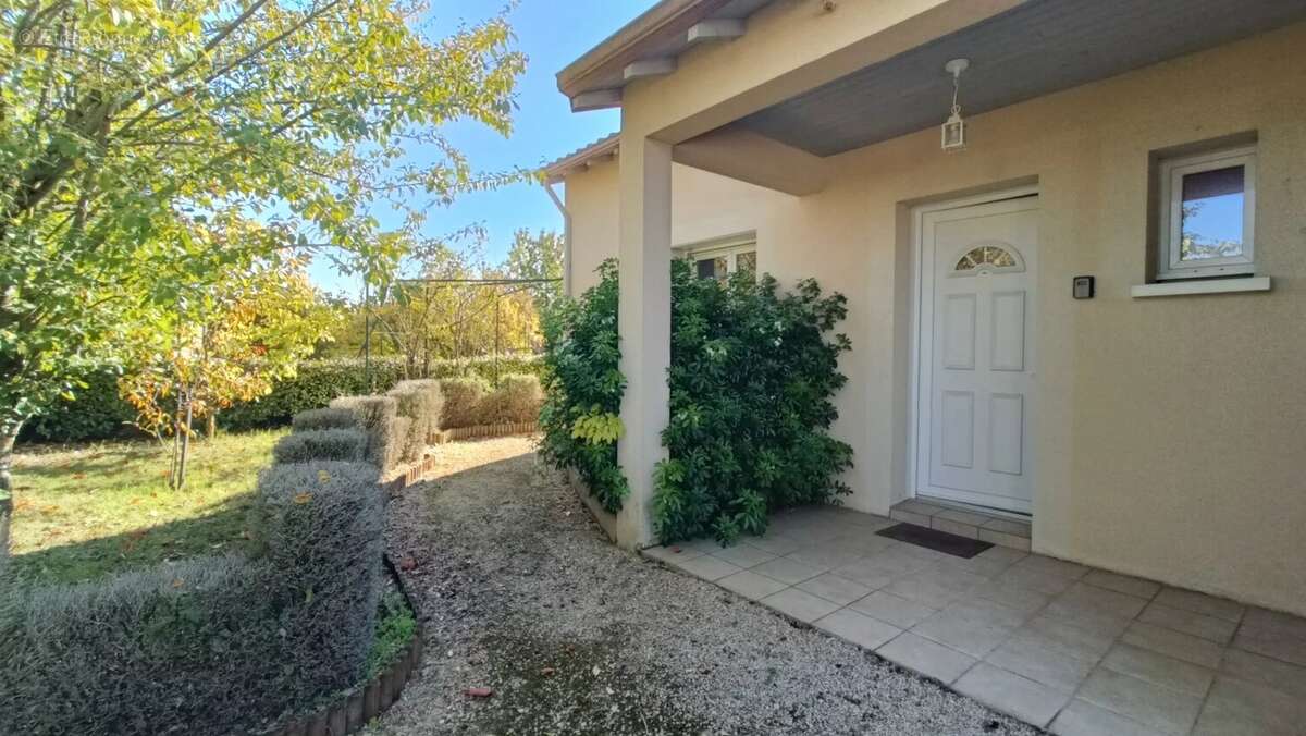 Maison à NEUVILLE-DE-POITOU