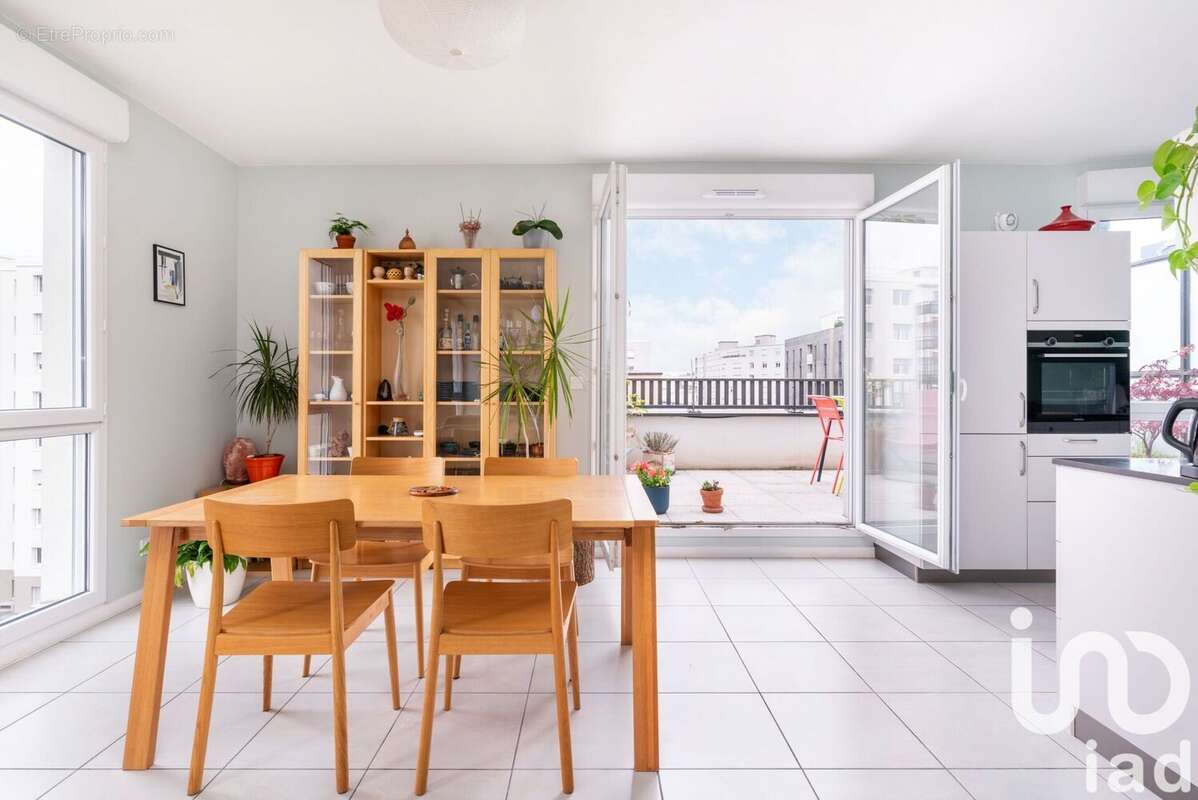 Photo 2 - Appartement à VILLEURBANNE