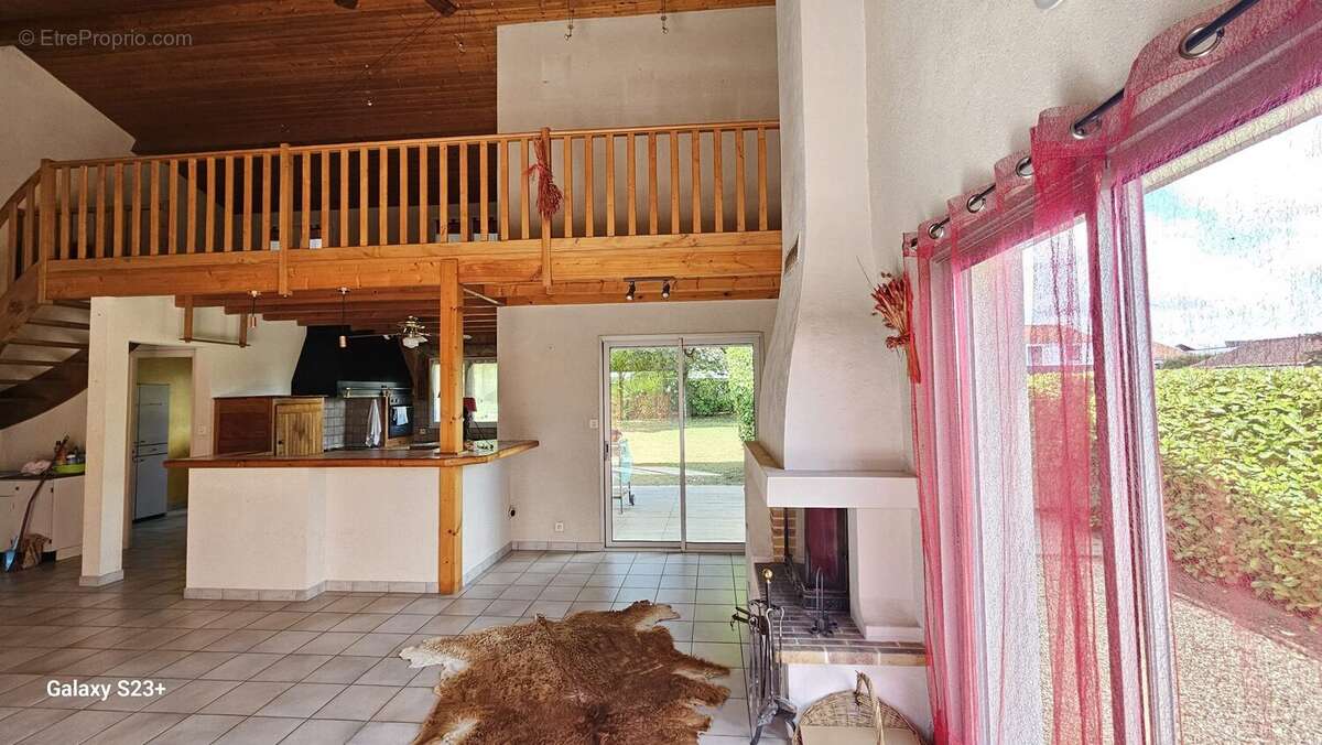 Maison à AIFFRES