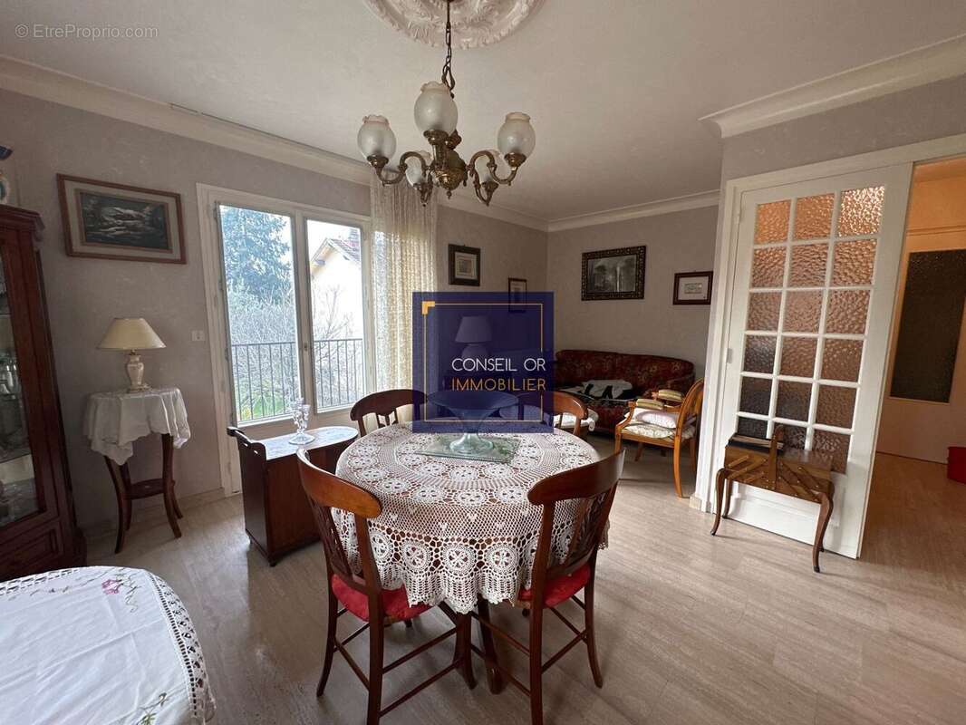 Maison à SAINTE-FOY-LES-LYON