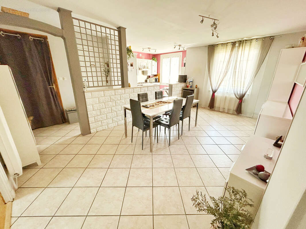 Appartement à GIVORS