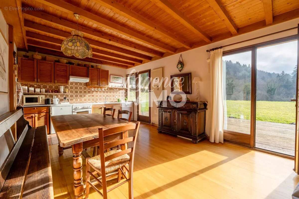 Maison à SAINT-JORIOZ