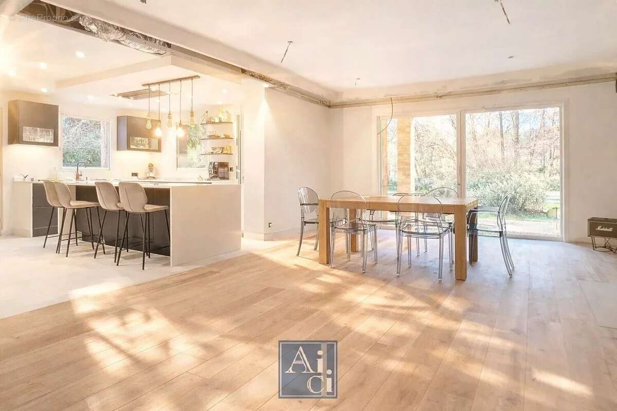 Maison à MOUGINS