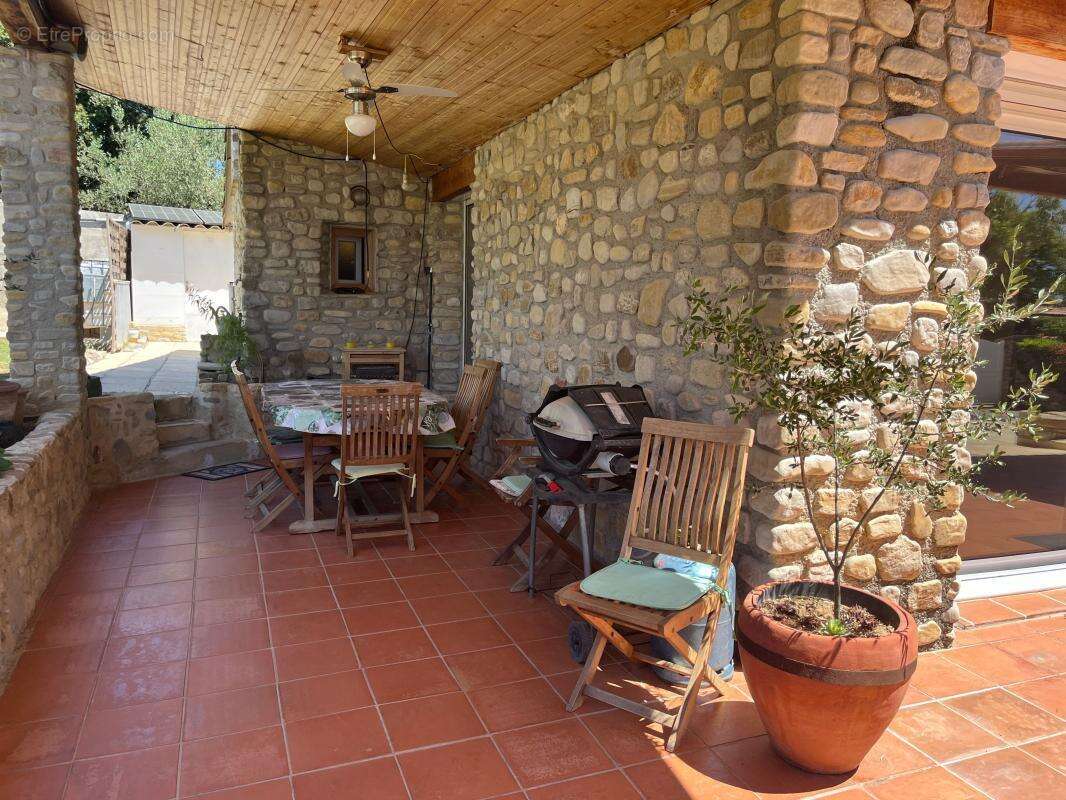Maison à VINSOBRES