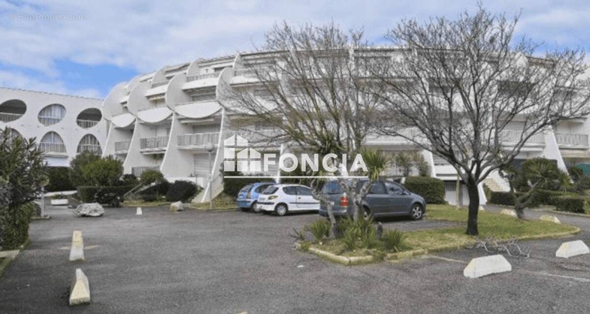 Parking à LA GRANDE-MOTTE