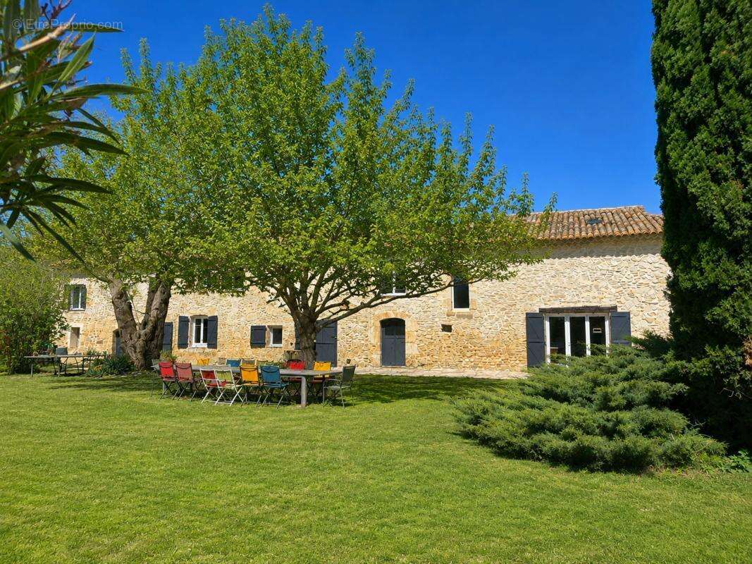 Maison à CADEROUSSE