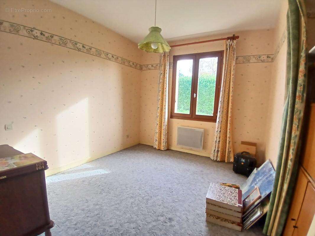 Maison de plain-pied - 4 chambres - terrain idéalement situé - photo 8