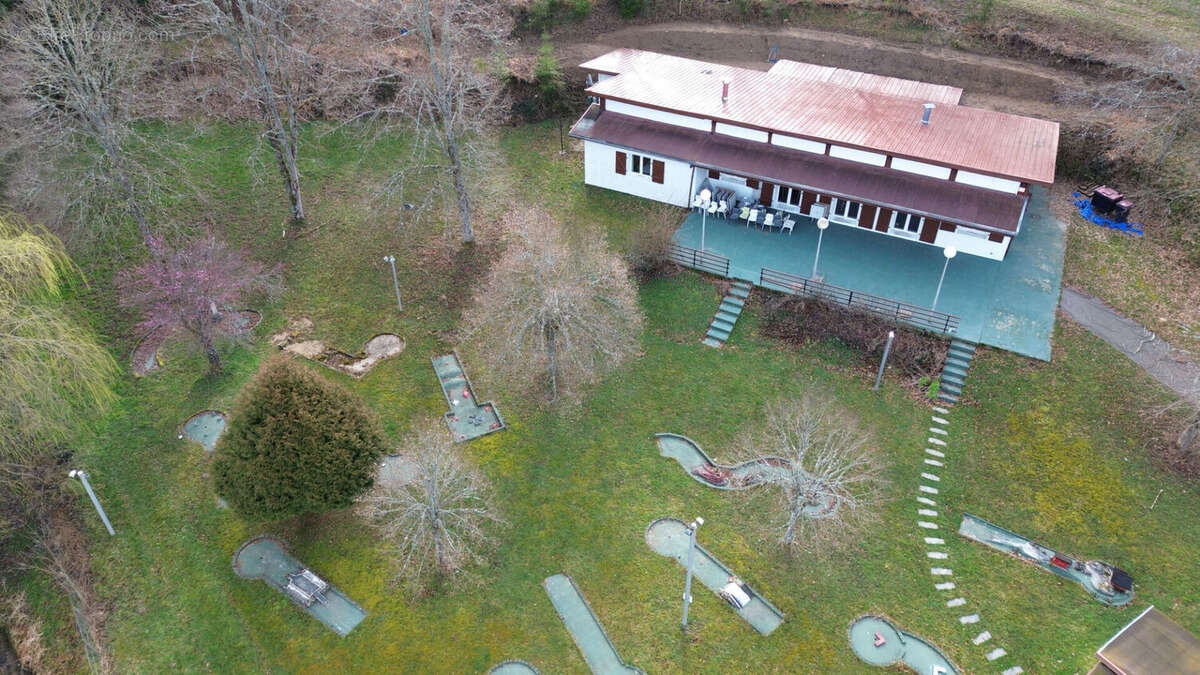 Commerce à SAINT-REMY-SUR-DUROLLE