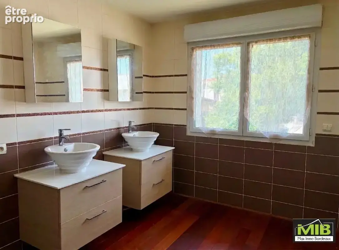 Grande maison familiale avec jardin et piscine – podensac - photo 8
