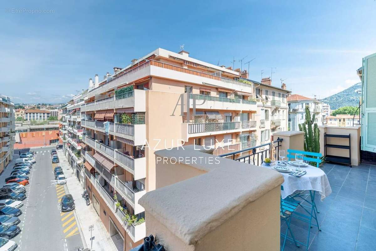 Appartement à NICE