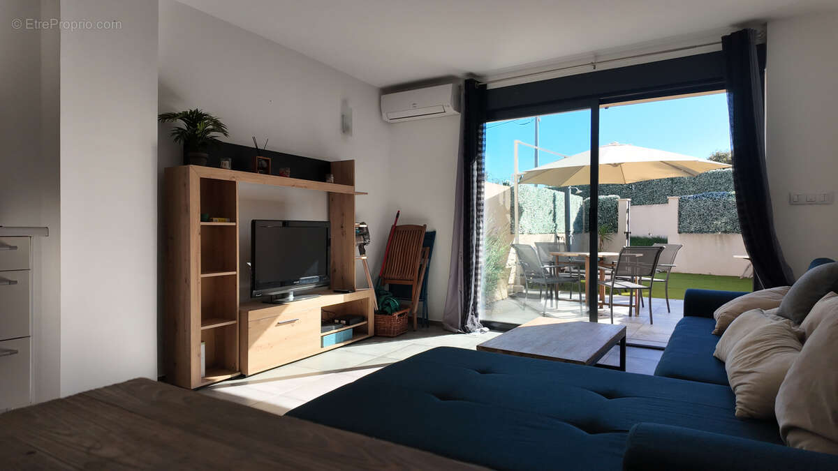Appartement à ROQUEBRUNE-SUR-ARGENS