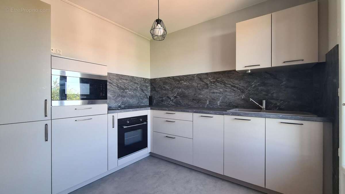 Appartement à CHARNAY-LES-MACON