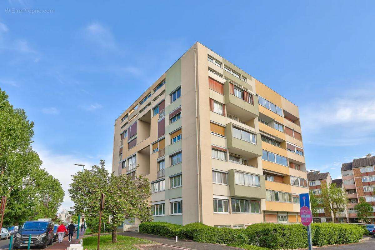 Appartement à GENNEVILLIERS