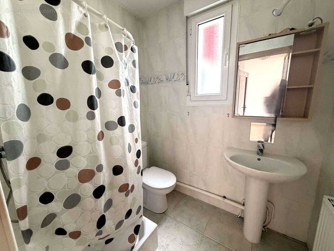 Hendaye, grand appartement 2 pièces 42m2 avec parking et cave - photo 5