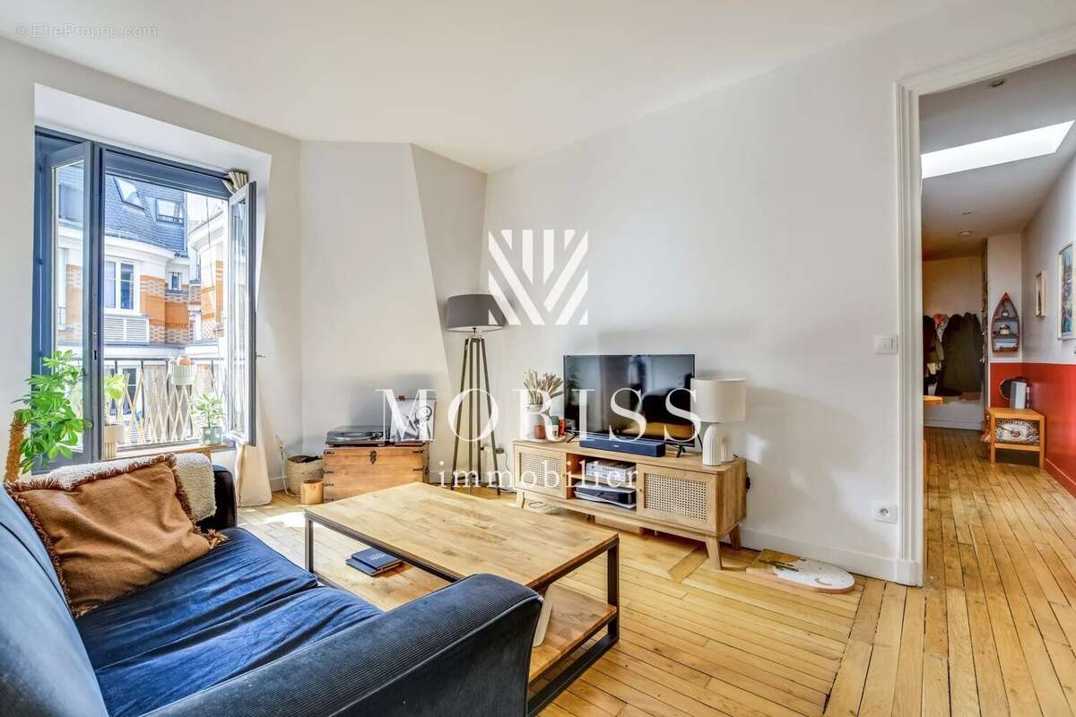 Appartement à PARIS-18E