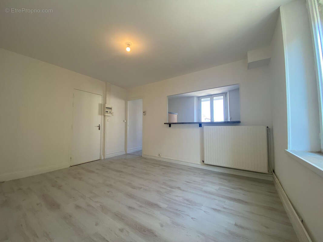 Appartement à POMPEY