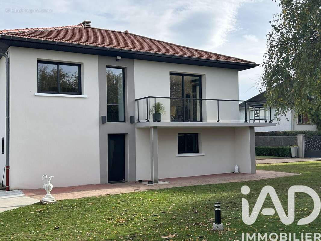 Photo 2 - Maison à COMMUNAY