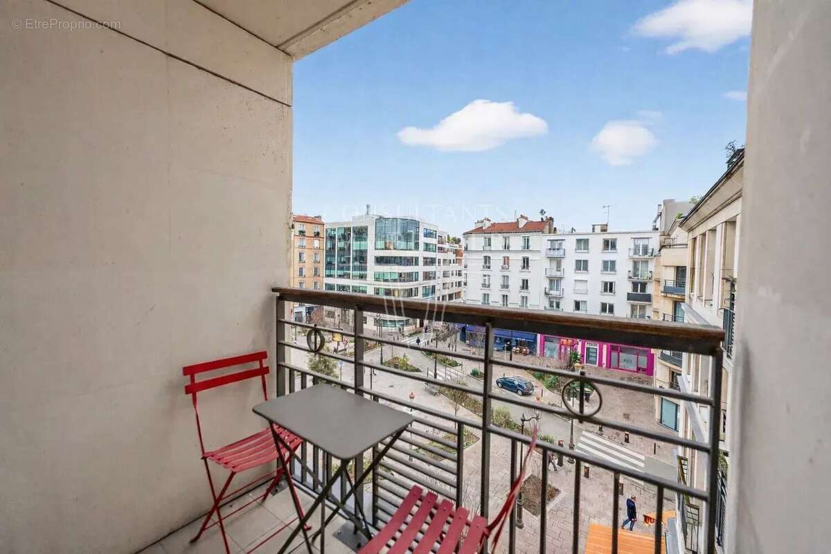 Appartement à LEVALLOIS-PERRET