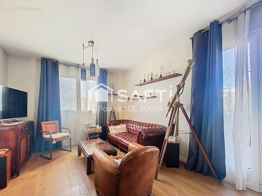 Photo 2 - Maison à RUEIL-MALMAISON