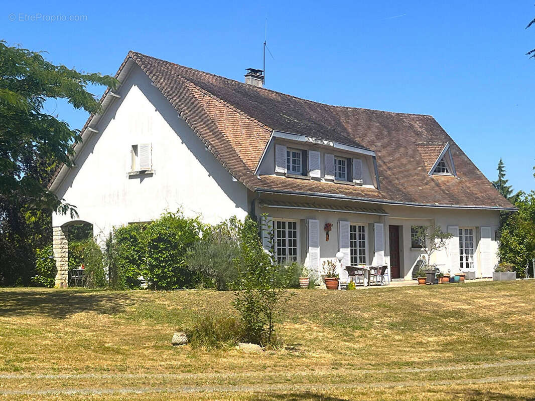 Maison à DOURNAZAC