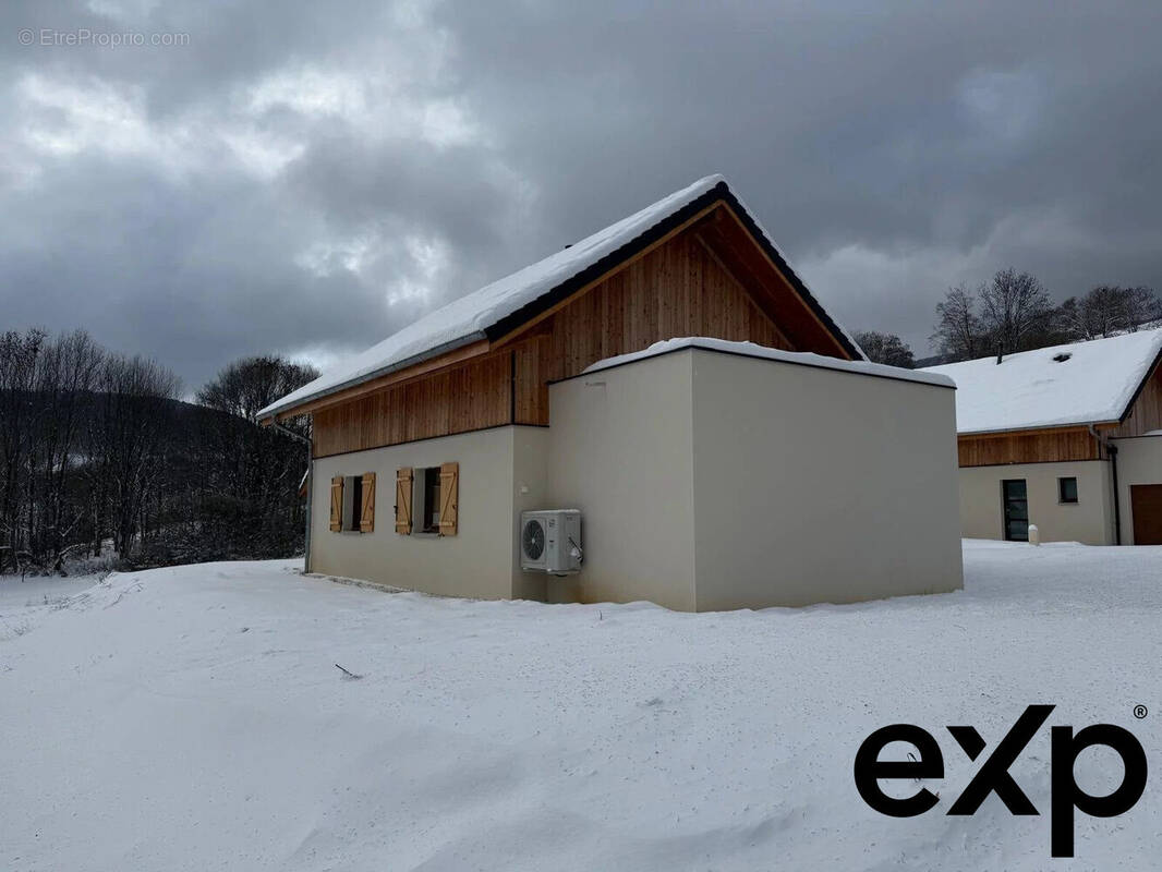 Maison à LES DESERTS