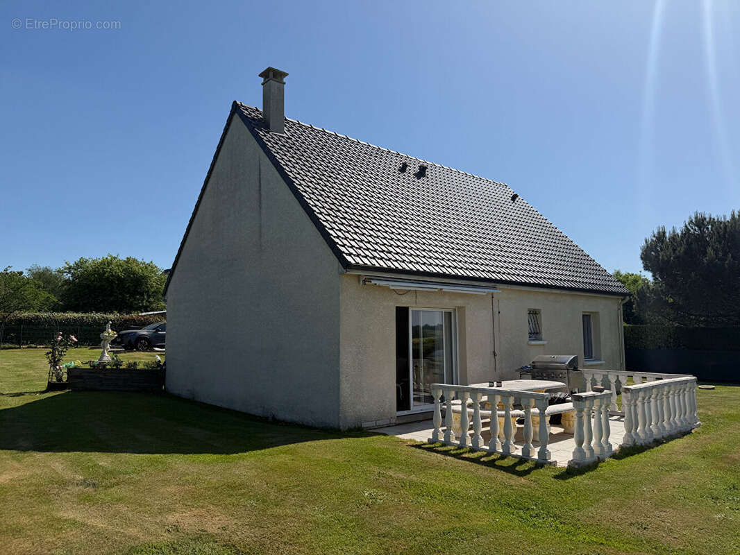 Maison à SAINT-JOUIN-BRUNEVAL