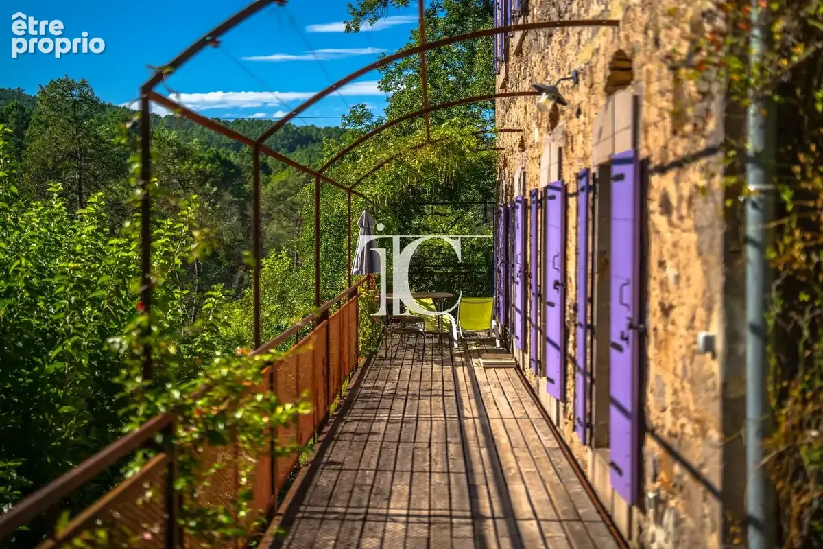 Mas du xviiieme 379m2 habitables 8700m2 de terrain riviere - photo 13