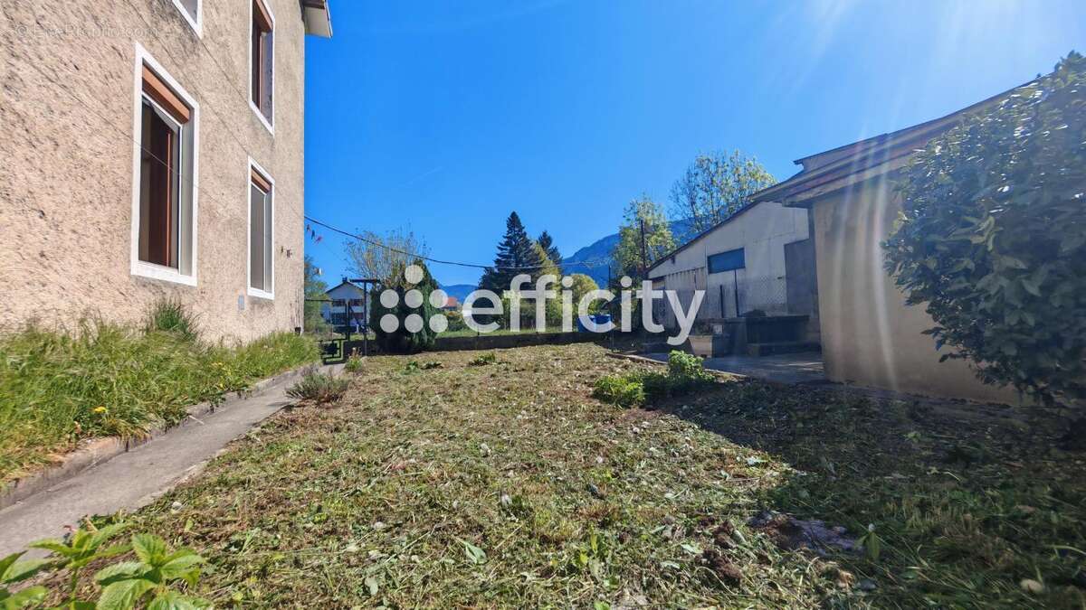 Appartement à SAINT-LAURENT-DU-PONT