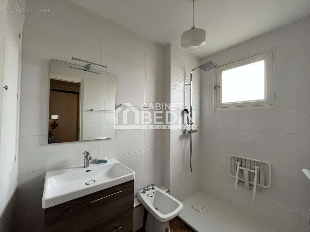 Maison à BLANQUEFORT