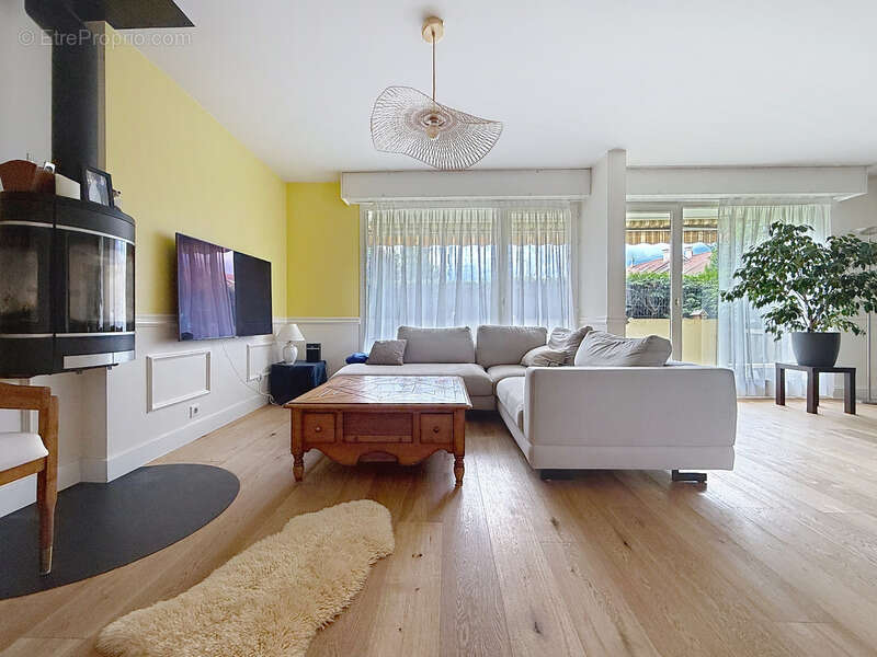 Appartement à ORNEX