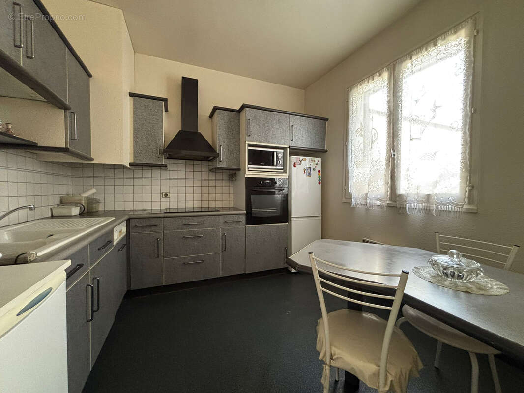 Appartement à SAINT-MAUR-DES-FOSSES