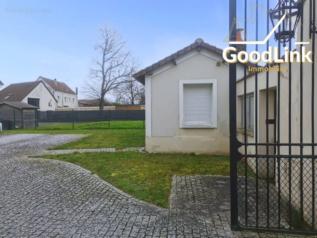 Appartement à CHEVANNES