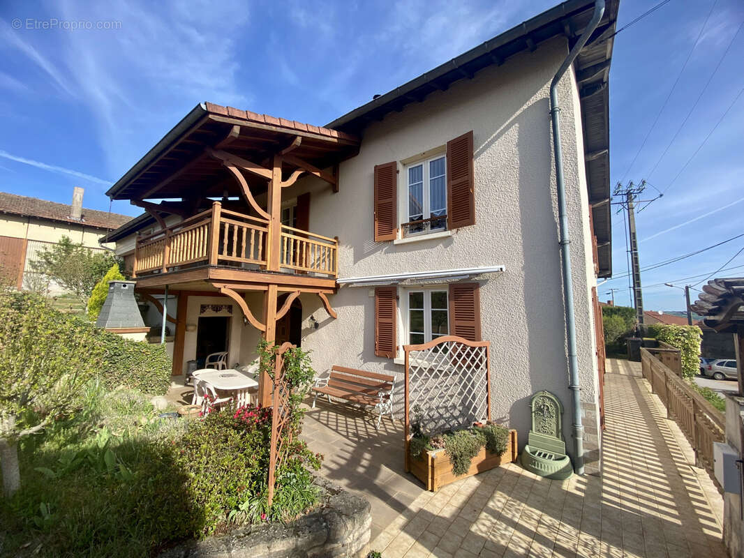 Maison avec dépendances sur un terrain de 2 180 m2   Fort potentiel - photo 12