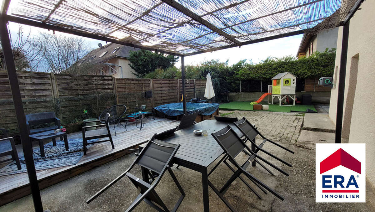 Maison à LES ABRETS