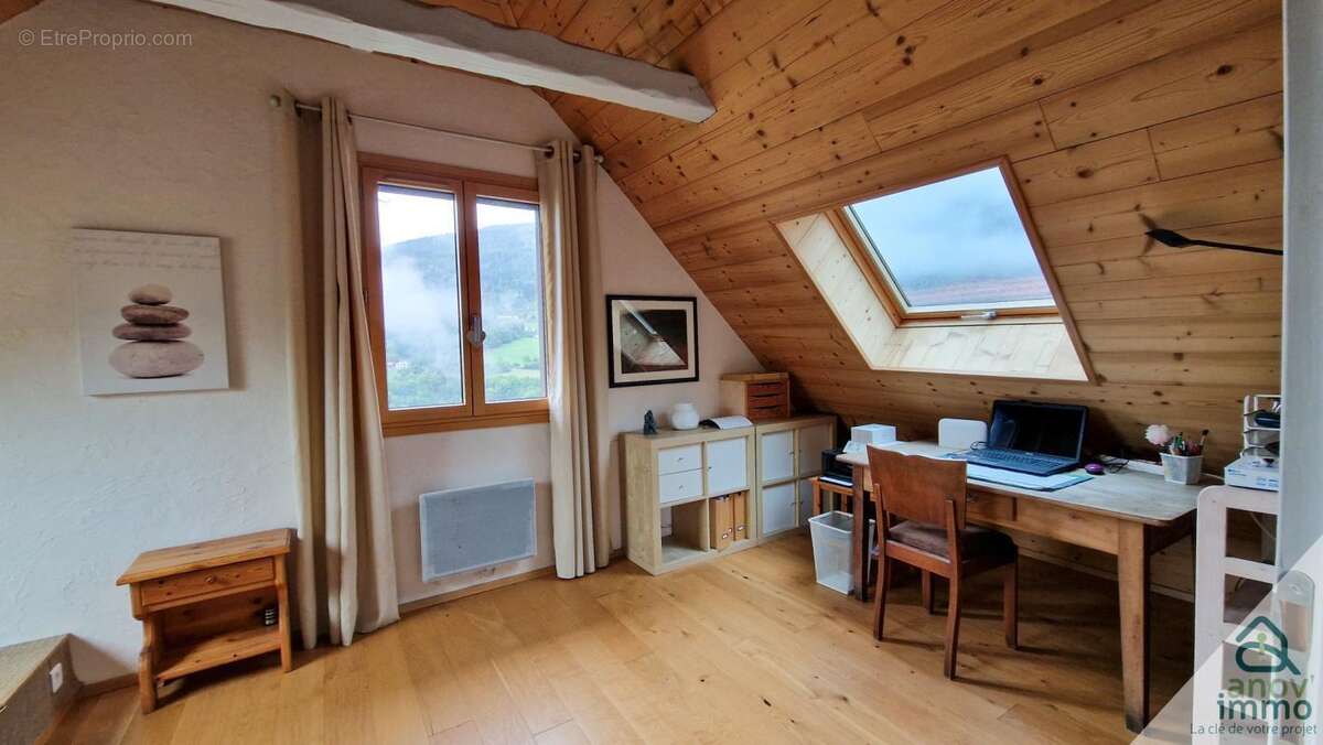 Maison à SAINT-MURY-MONTEYMOND