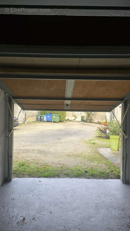 Parking à BONNELLES