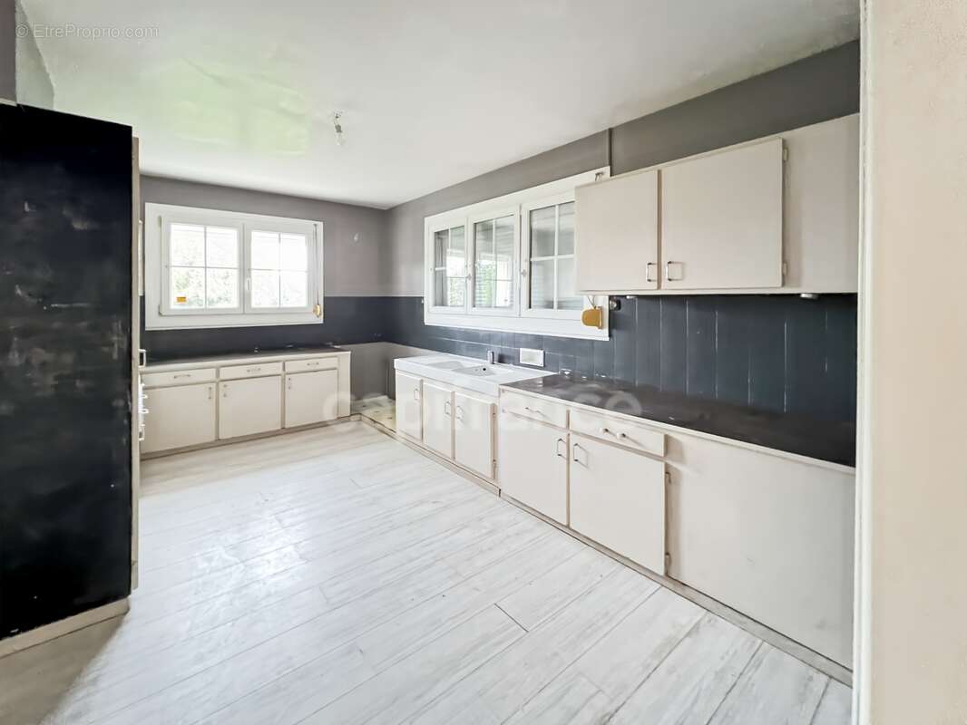 À vendre - cucq - maison individuelle semi plain-pied 142 m2 - 6  pièces - sous sol - jardin clos - photo 7