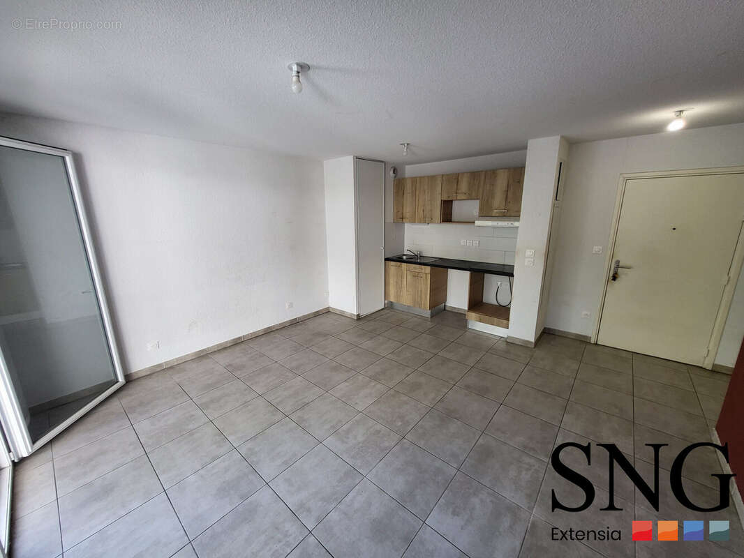Appartement 59 m² à Vias  - photo 4