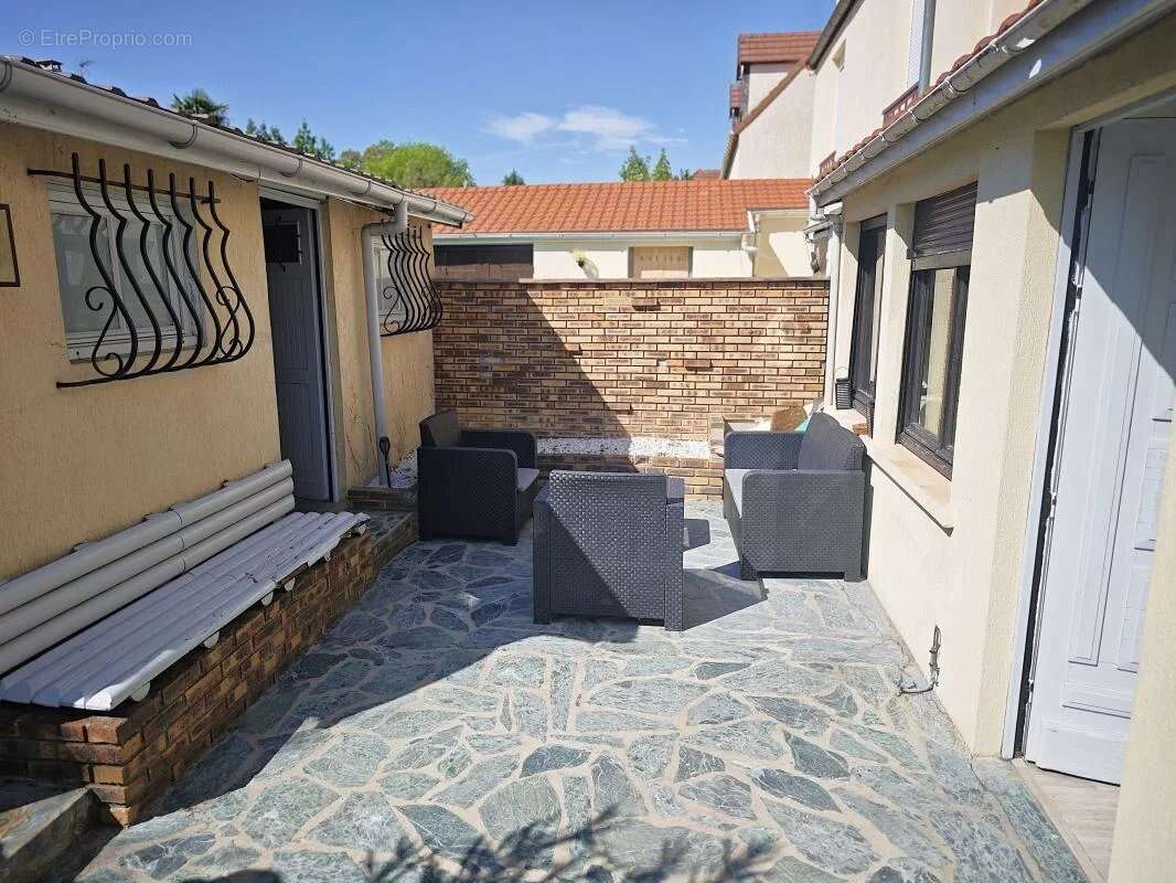 Maison À Vendre 4 pièces 80 m² au sol - photo 16