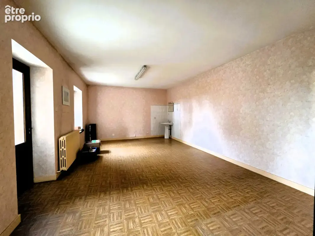 Ferme bressane avec 4551 m2 entierement constructible 15 minutes de macon - photo 4